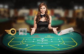 ba99 Sportsbook မိုဘိုင်း APP တွင် ဘောလုံးပွဲ Live Score နှင့် In-Play Betting ကစားနေသောမြင်ကွင်း